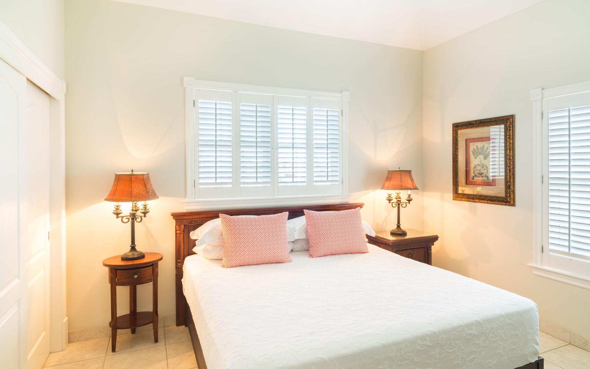 Royal West Indies Grace Bay Exterior photo