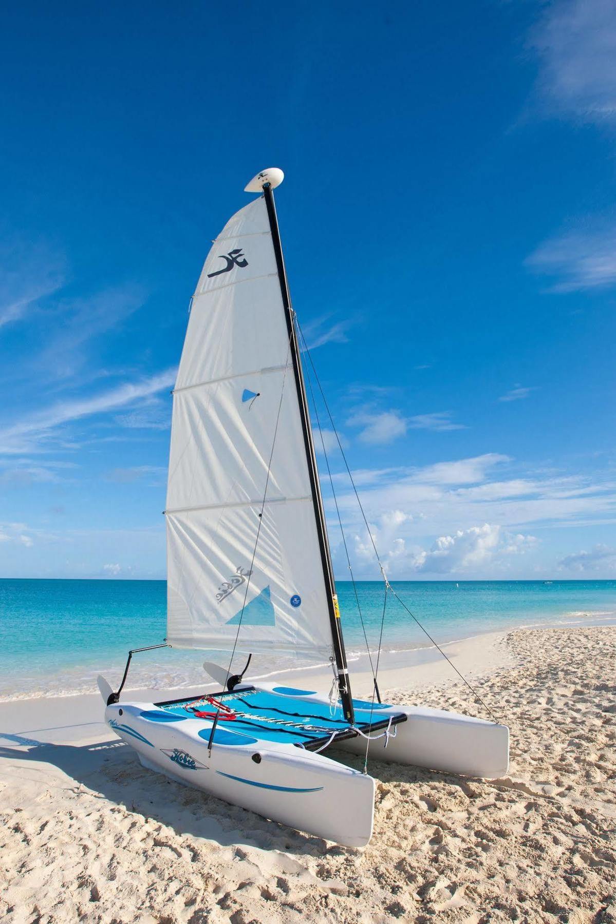 Royal West Indies Grace Bay Exterior photo